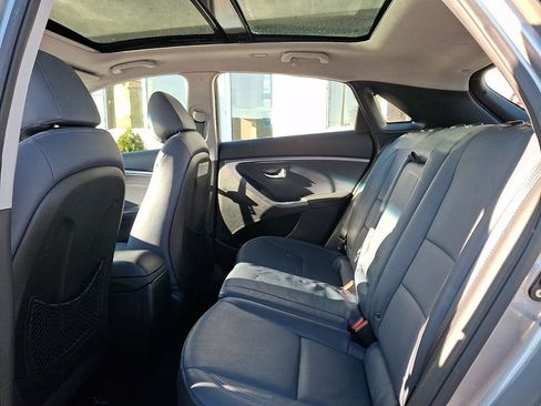 Used 2013 Hyundai Elantra GT w/ Style Pkg image 10