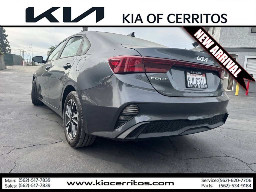 Certified 2024 Kia Forte LXS w/ LXS Technology Package FWD image 3