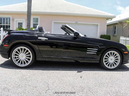 Used 2005 Chrysler Crossfire SRT-6 RWD image 9