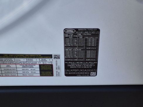 Certified 2025 Land Rover Range Rover Long Wheelbase SE AWD/4WD image 29