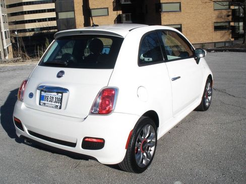 Used 2015 FIAT 500 Sport w/ Comfort/Convenience Group FWD image 9