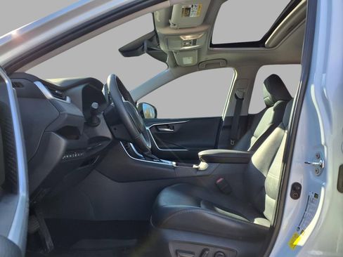 Used 2024 Toyota RAV4 Limited image 15