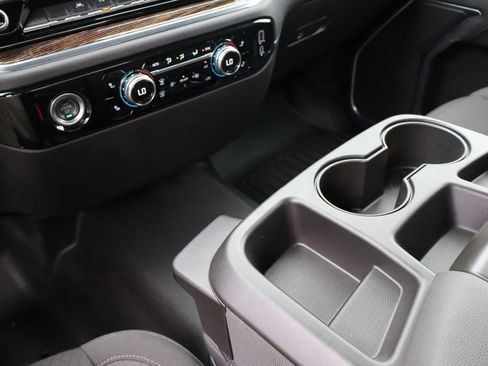 Used 2024 GMC Sierra 1500 Elevation image 24