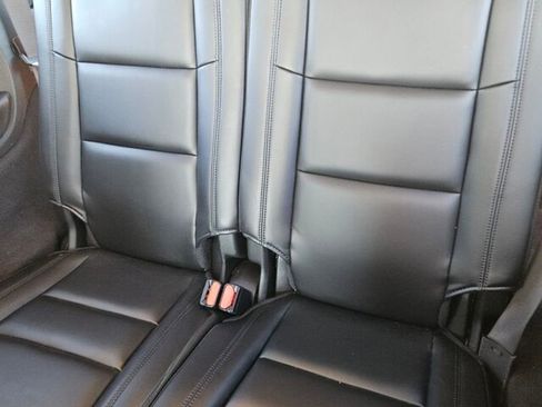 Used 2019 Dodge Durango GT image 9