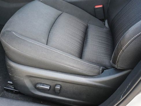 Used 2024 Nissan Altima 2.5 SV image 12