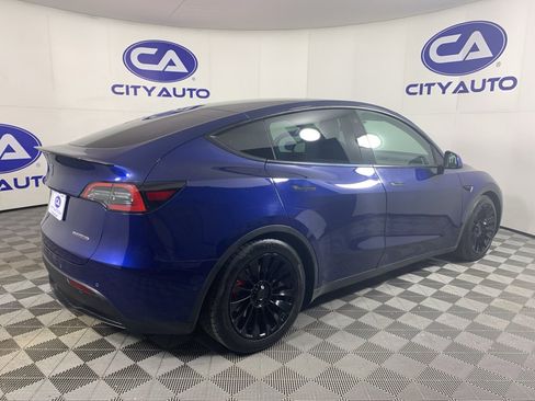 Used 2022 Tesla Model Y Performance image 3
