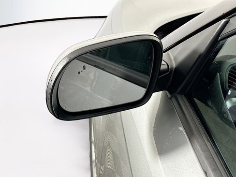 Used 2025 Kia Soul LX w/ LX Technology Package image 16