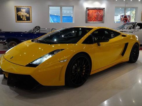 Used 2004 Lamborghini Gallardo AWD/4WD image 4