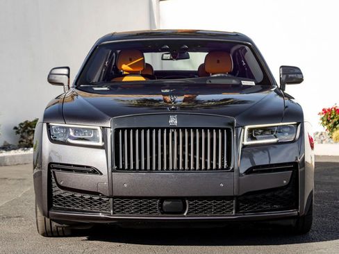 Certified 2024 Rolls-Royce Ghost Black Badge w/ Black Badge Ghost Package image 5