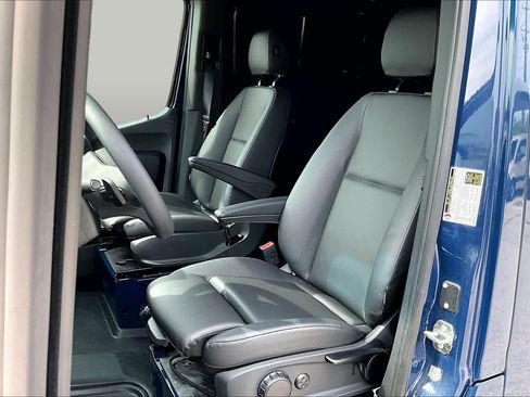New 2024 Mercedes-Benz Sprinter 2500 image 16