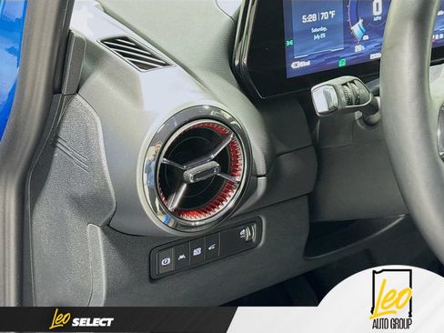 Used 2026 Chevrolet Equinox EV RS w/ Convenience Package II AWD/4WD image 12