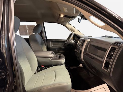 Used 2018 RAM 1500 Express w/ Express Value Package image 26