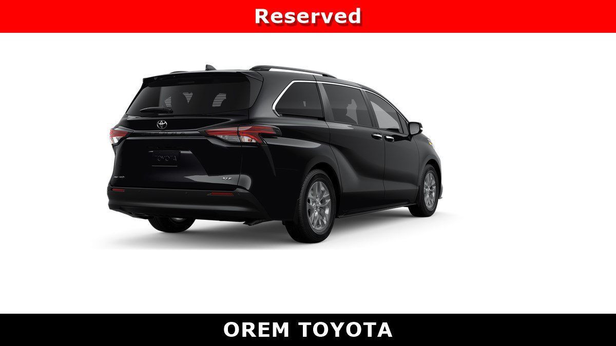 New 2026 Toyota Sienna XLE AWD/4WD image 9