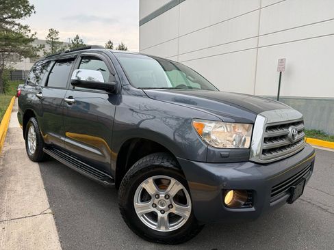 Used 2008 Toyota Sequoia Limited AWD/4WD image 1