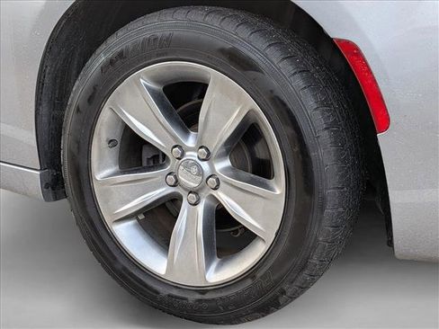 Used 2016 Dodge Charger SXT image 13