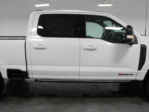 New 2026 Ford F250 Platinum AWD/4WD image 10