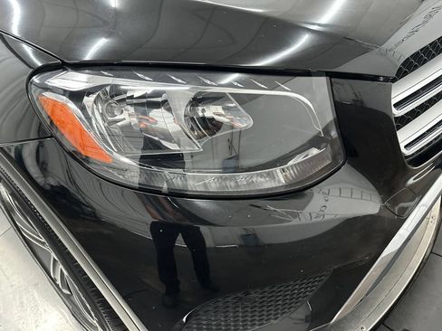 Used 2019 Mercedes-Benz GLC 300 4MATIC image 7