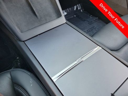 Used 2025 Tesla Model 3 RWD image 11
