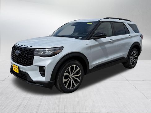 New 2026 Ford Explorer ST-Line AWD/4WD image 2