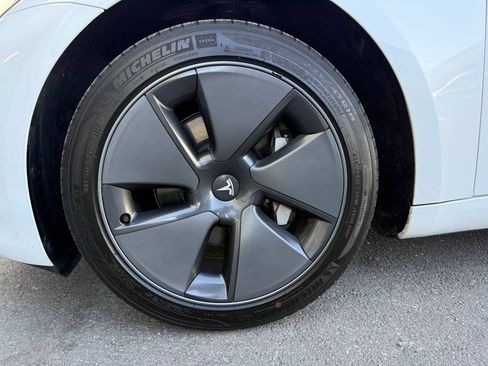 Used 2023 Tesla Model 3 Standard Range RWD image 31