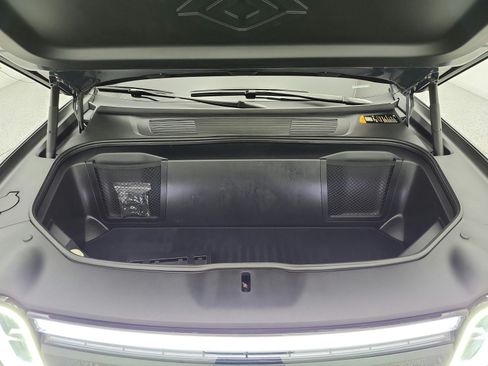 Used 2025 Rivian R1S Adventure Dual AWD/4WD image 16