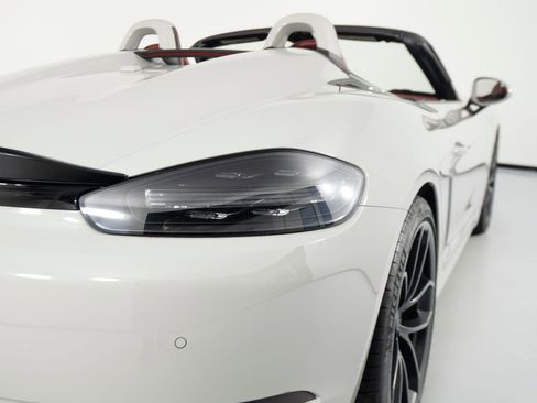 Certified 2021 Porsche 718 Boxster Spyder image 54