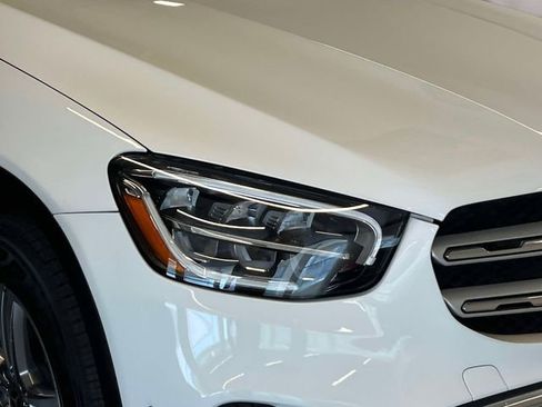 Certified 2022 Mercedes-Benz GLC 300 4MATIC image 9