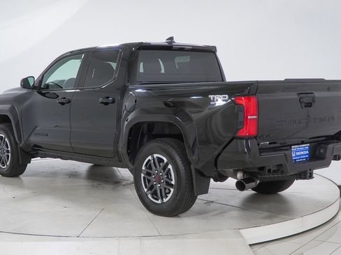 Used 2024 Toyota Tacoma TRD Sport image 7