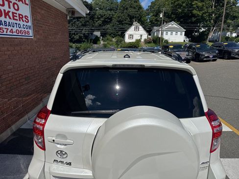 Used 2012 Toyota RAV4 Limited w/ Premium Plus Value Pkg AWD/4WD image 9