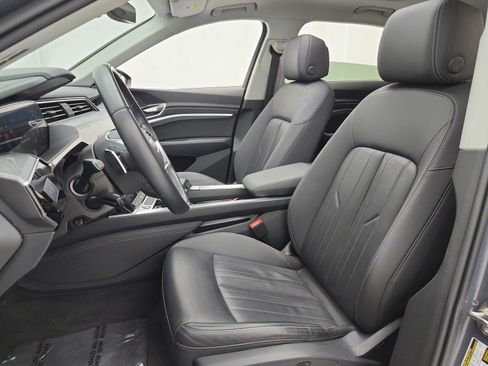 Used 2024 Audi Q8 e-tron Premium Plus AWD/4WD image 13