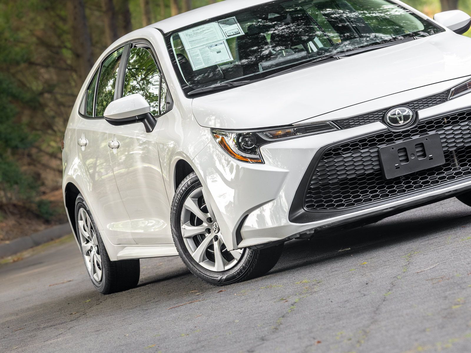 Used 2021 Toyota Corolla LE FWD image 23