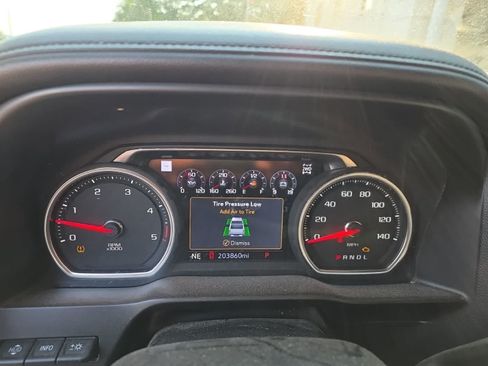 Used 2020 Chevrolet Silverado 2500 High Country w/ Z71 Off-Road Package AWD/4WD image 2
