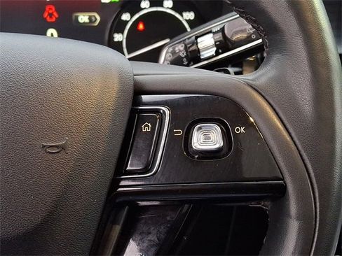 Used 2022 Lincoln Corsair AWD w/ Premium Package image 25