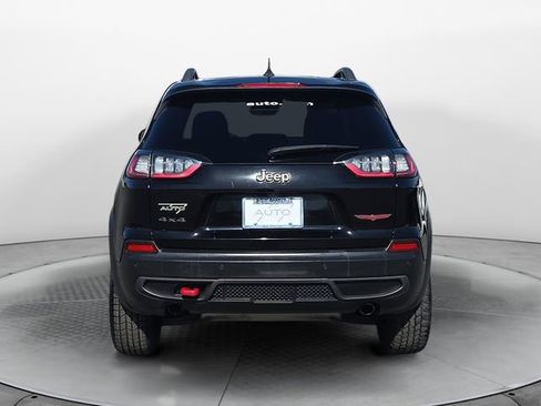 Used 2019 Jeep Cherokee Trailhawk image 4