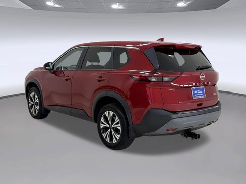 Used 2023 Nissan Rogue SV FWD image 3