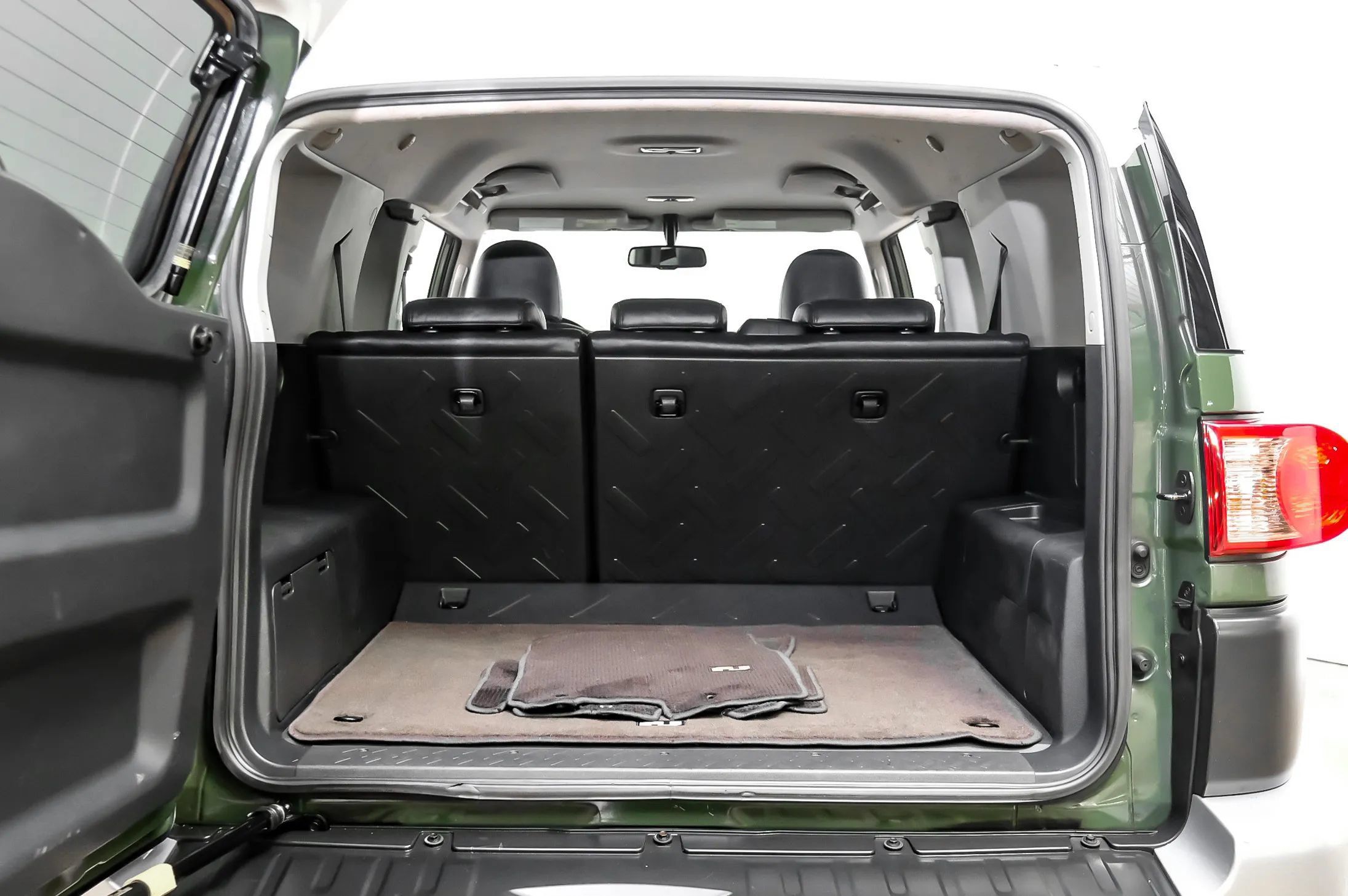 Used 2010 Toyota FJ Cruiser 4WD image 37