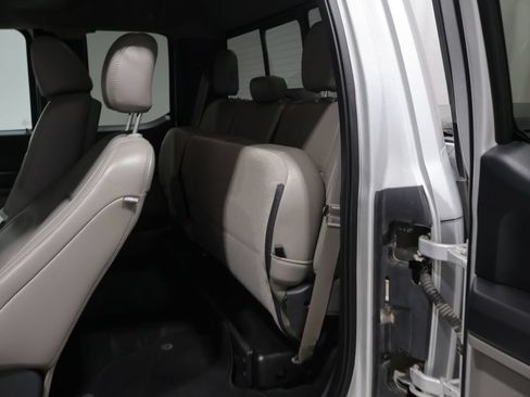 Used 2019 Ford F150 Lariat w/ Equipment Group 501A Mid AWD/4WD image 19
