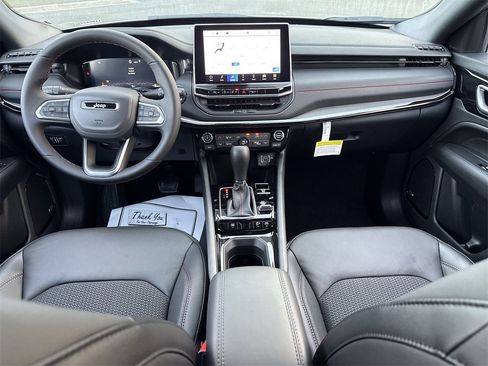 New 2026 Jeep Compass Trailhawk w/ Sun, Sound & Navigation Group image 28