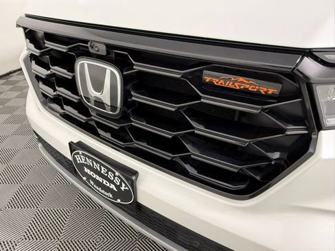 Used 2024 Honda Pilot TrailSport image 11
