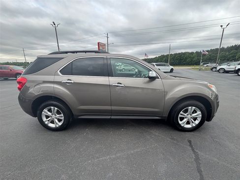 Used 2011 Chevrolet Equinox LT w/ All-Star Package FWD image 9