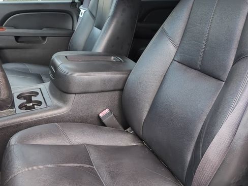 Used 2014 Chevrolet Tahoe LT AWD/4WD image 9