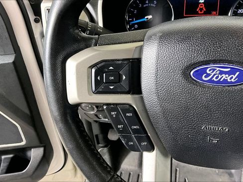 Used 2017 Ford F250 Lariat w/ Lariat Value Package AWD/4WD image 14