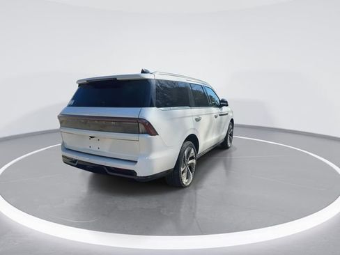 New 2026 Lincoln Navigator Black Label AWD/4WD image 7