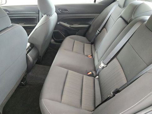 Used 2025 Nissan Altima 2.5 S FWD image 13
