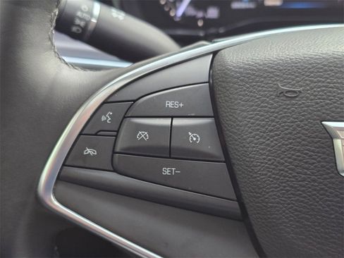 Used 2017 Cadillac XT5 Luxury image 32