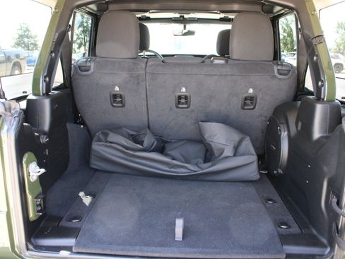 Used 2023 Jeep Wrangler Unlimited Sport AWD/4WD image 16