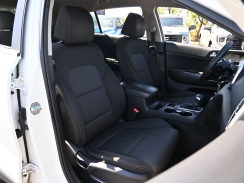 Used 2022 Kia Sportage LX FWD image 24