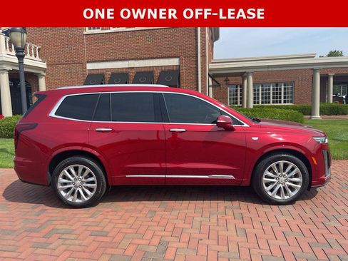 Used 2023 Cadillac XT6 Premium Luxury w/ Platinum Package AWD/4WD image 7