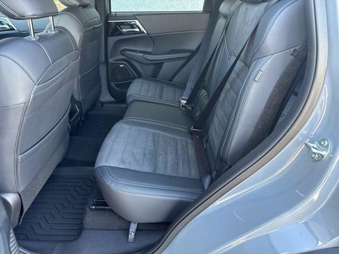 New 2026 Mitsubishi Outlander AWD image 30