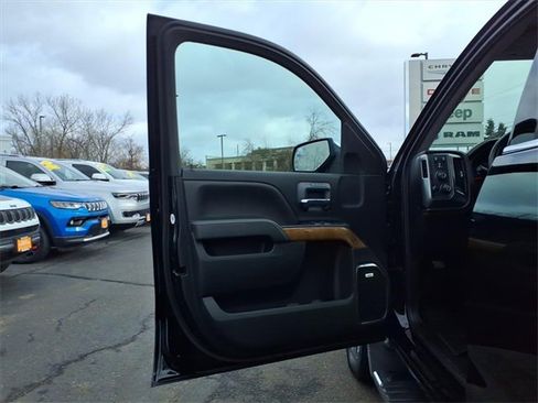 Used 2018 Chevrolet Silverado 1500 LTZ w/ Sport Package image 25